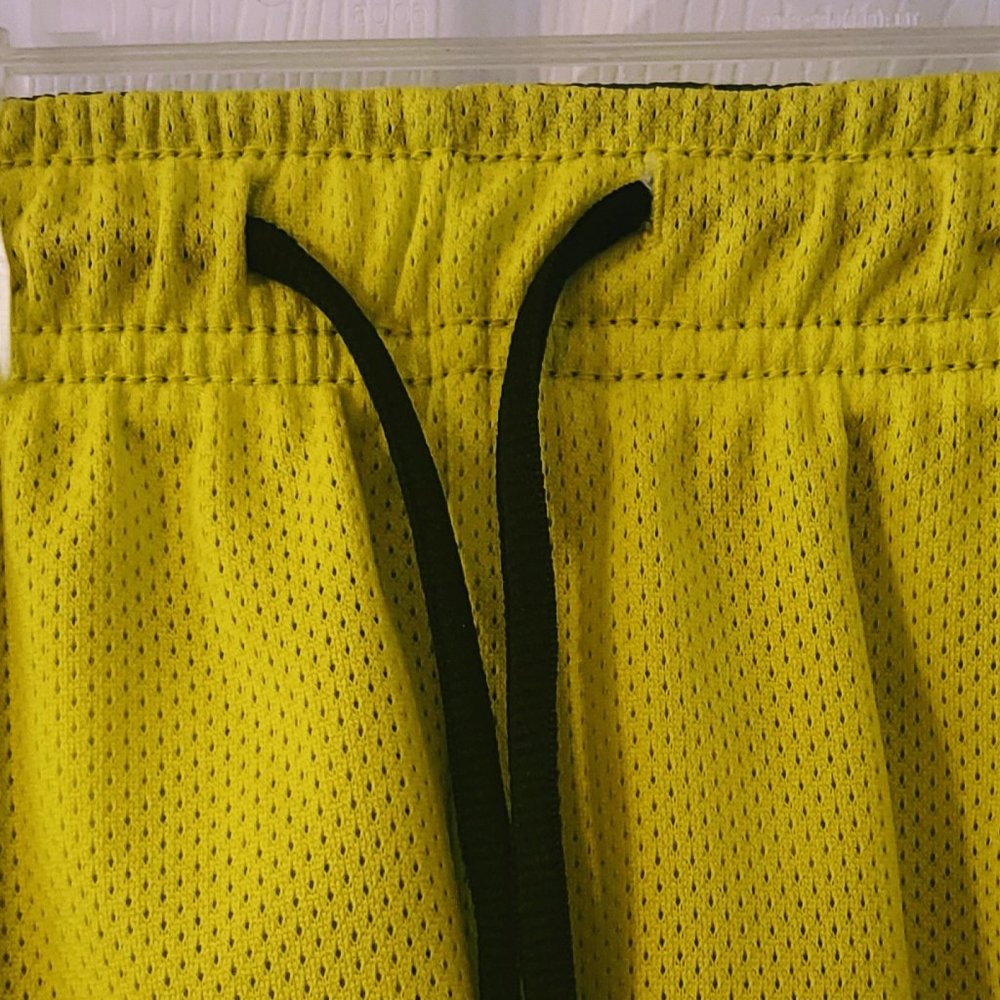 BNWT Tony Hawk Reversible Sz 4 Mesh Shorts WITH POCKETS- SO COOL!!! - Picture 7 of 15